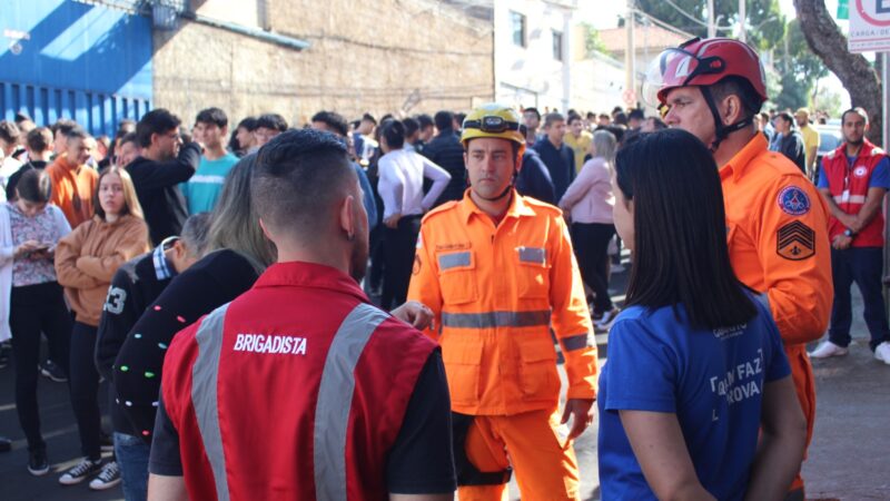 Simulado de evacuação de emergência integra compromisso com segurança escolar