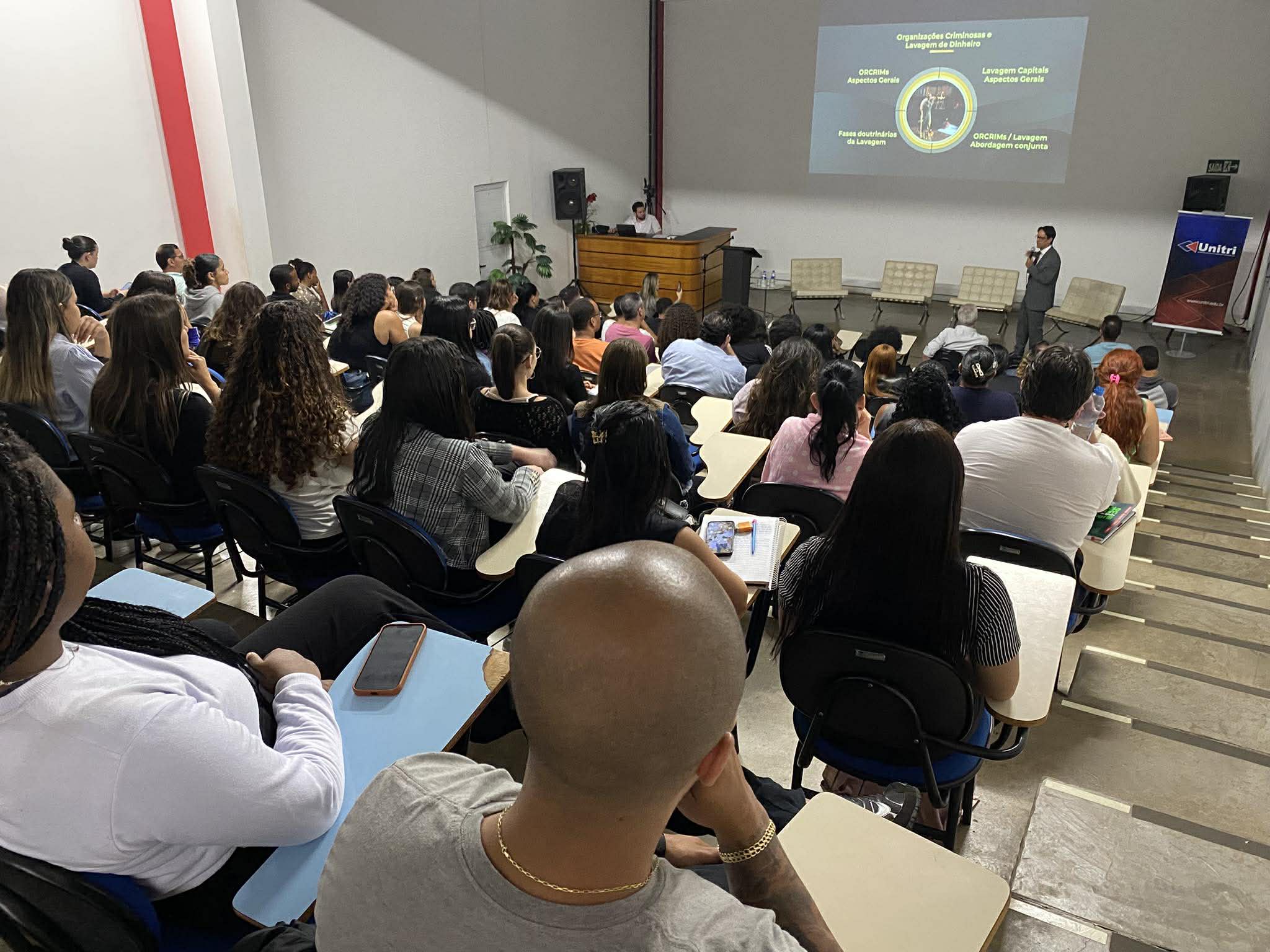 UNITRI realiza Circuito Grandes Profissionais com Delegado da Polícia Federal