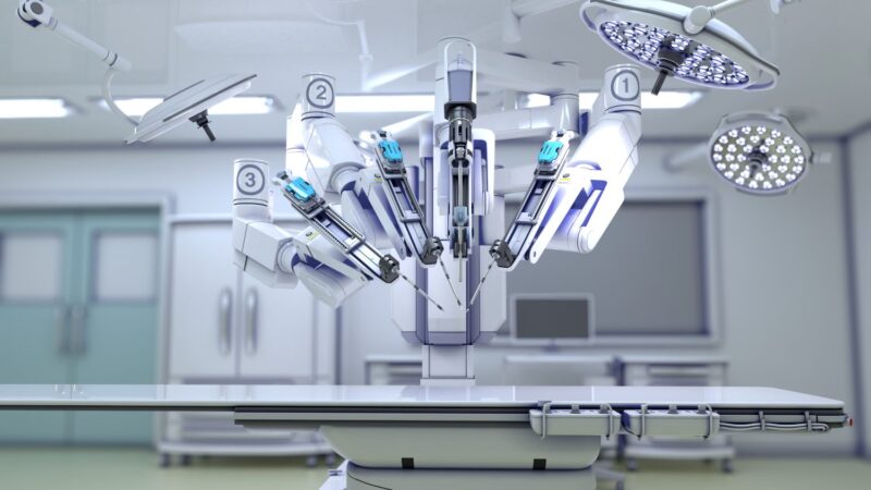 Câncer de intestino: diagnóstico precoce e cirurgia robótica ampliam chances de cura