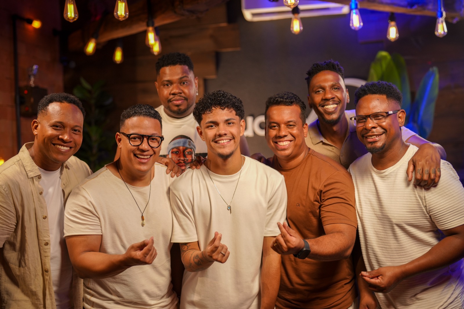 Sambarylove lança “Quando Falta em Casa” e marca nova fase autoral do grupo