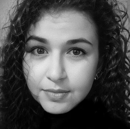 De jornalista nacional e internacional, Livia Rosa Santana, também é atriz