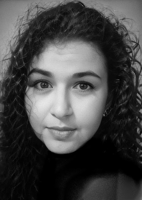 De jornalista nacional e internacional, Livia Rosa Santana, também é atriz