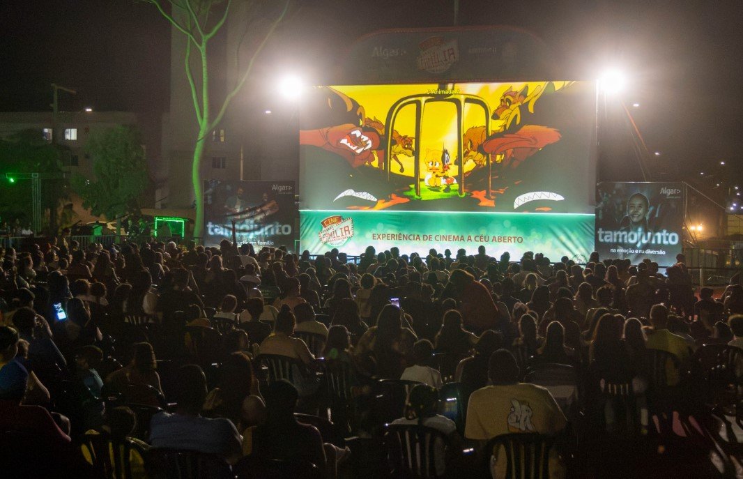 Cine Família na Praça encerra 10ª edição com público de 5.200 pessoas em cinco cidades mineiras