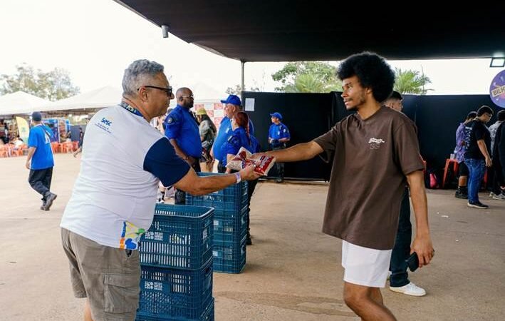Festival Timbre arrecada mais de 4,2 toneladas de alimentos com Ingresso Solidário em parceria com o Sesc Mesa Brasil