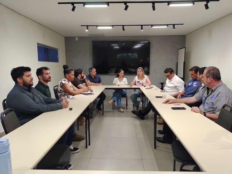 AELO-TAP apresenta demandas do setor de loteamentos em encontro com candidatas