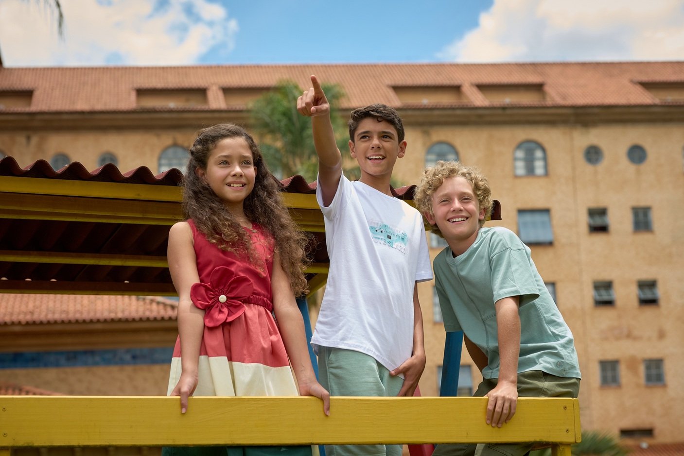 Crianças exploram o universo estelar no Grande Hotel Termas de Araxá