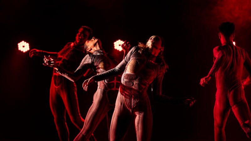 Focus Cia de Dança retorna a Uberlândia com o espetáculo “Entre a pele e a alma”